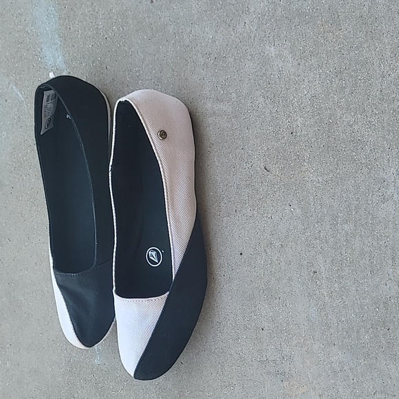 Volcom shoes - Picture 3 of 6